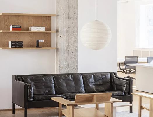 青島網(wǎng)店代運(yùn)營公司北歐極簡辦公室裝修設(shè)計圖片欣賞